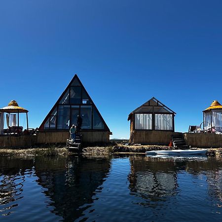 Uros Waliski Lodge Puno Bagian luar foto