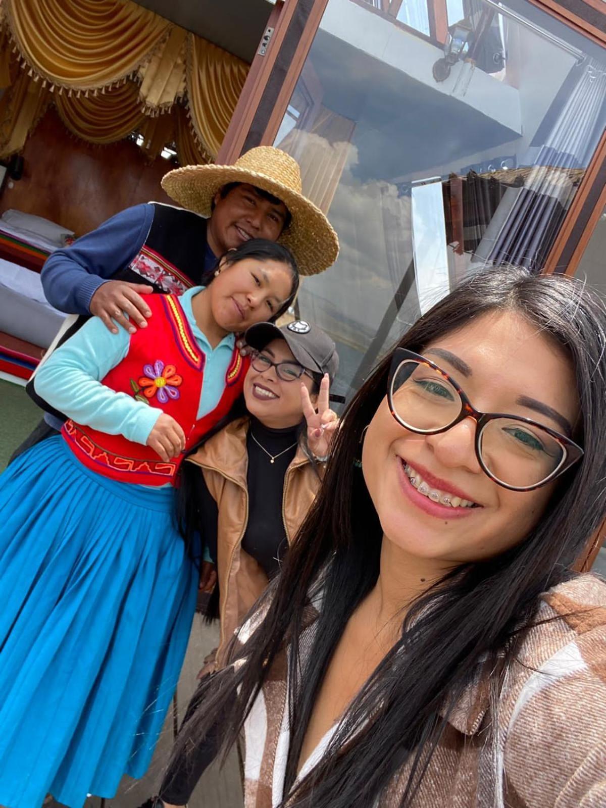Uros Waliski Lodge Puno Ruang foto