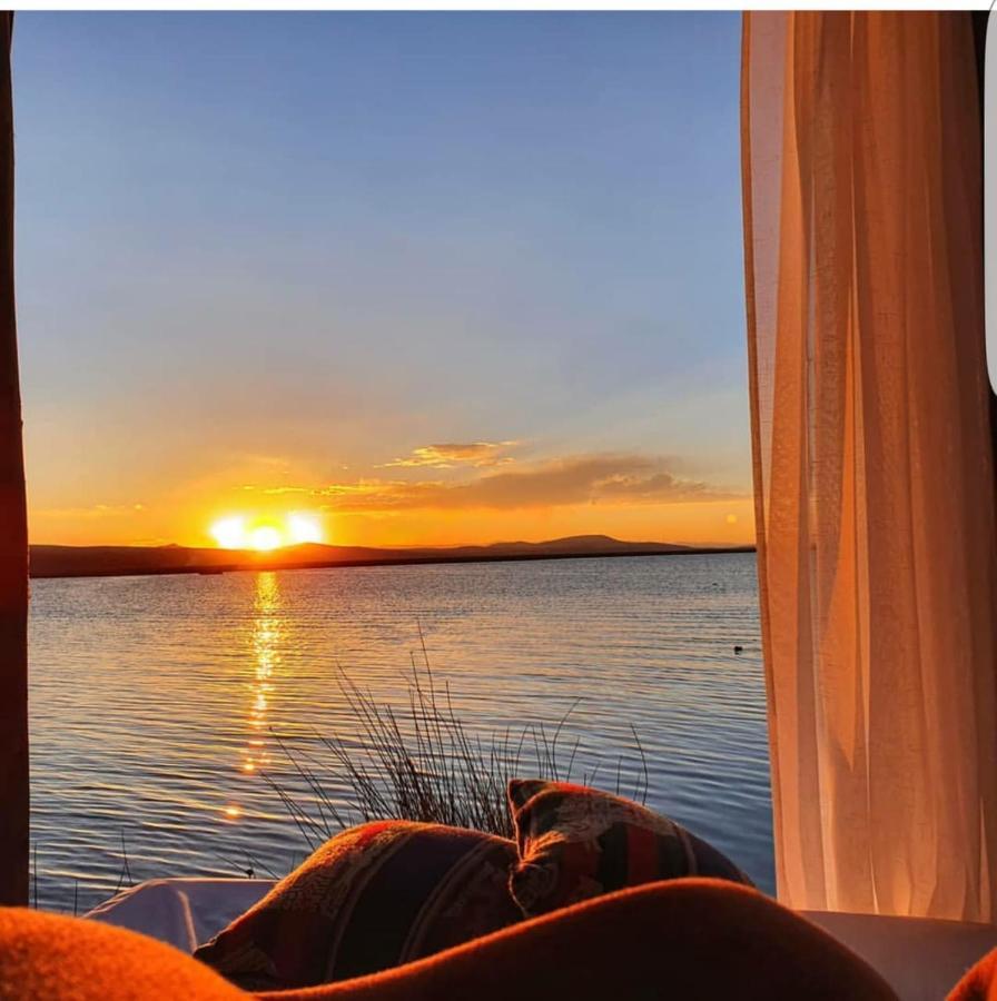 Uros Waliski Lodge Puno Bagian luar foto